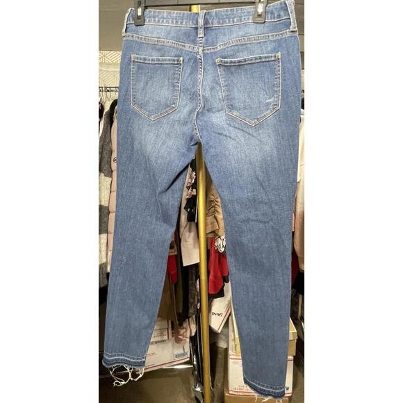 Belle&Sky Women's Size 8 Medium Wash Mid Rise Distressed Skinny Raw Hem Jean - Picture 2 of 3